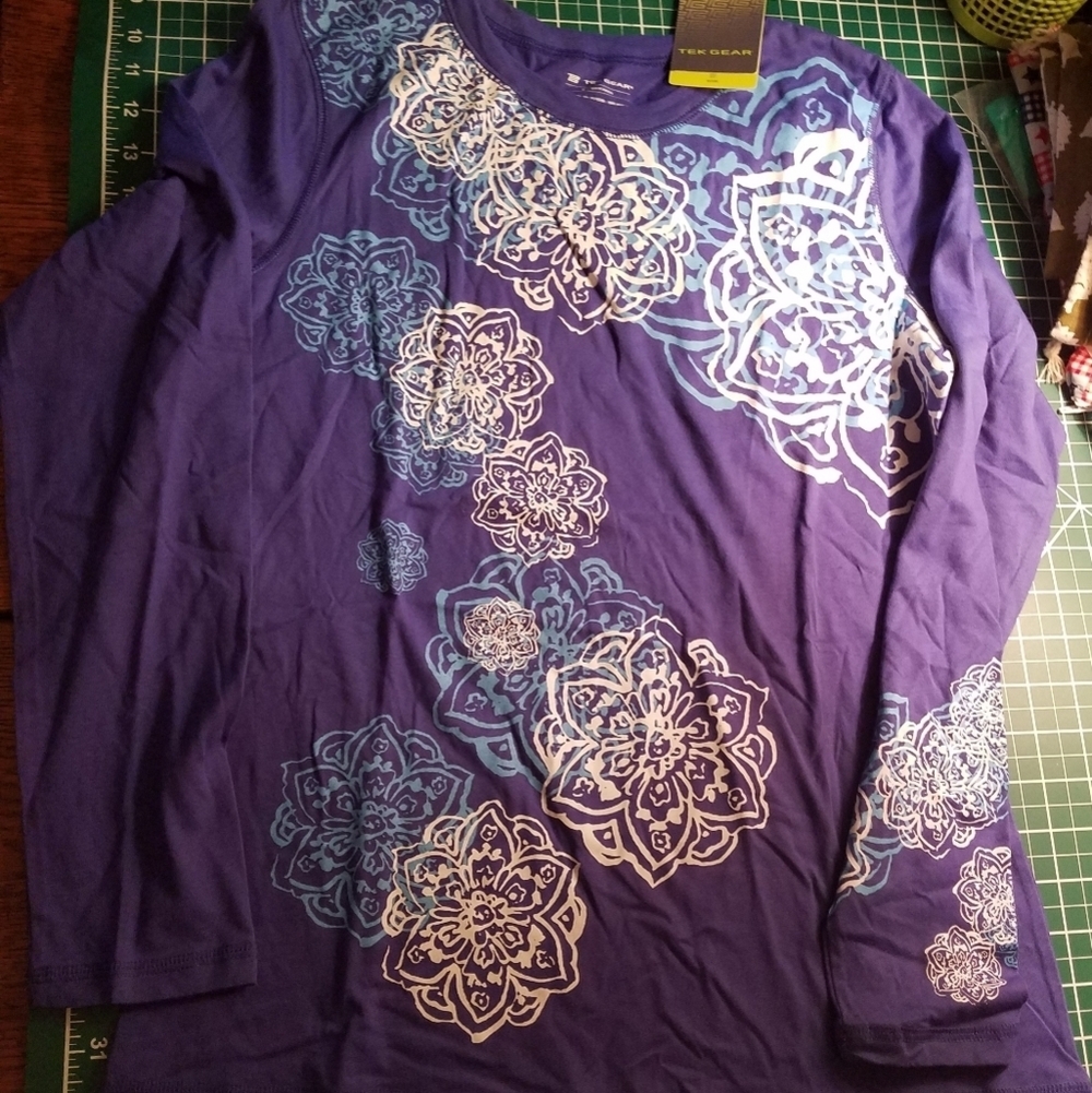 Tek Gear Active Long Sleeve Small